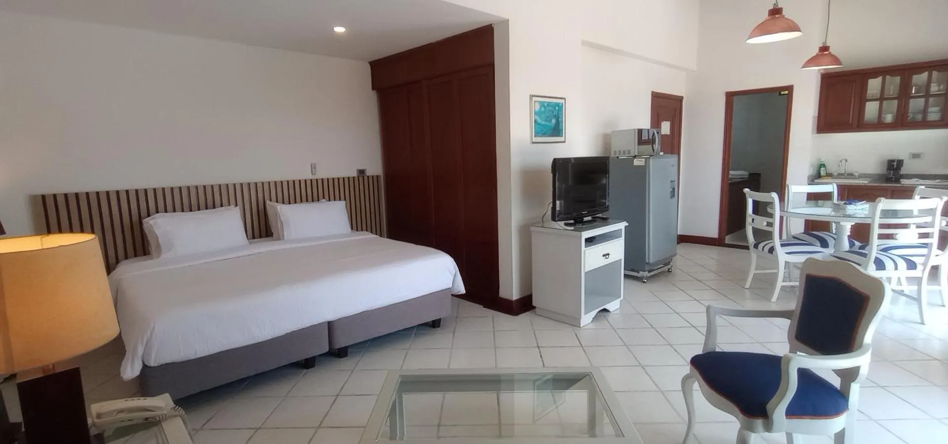 Castellon De Juanambu Aparthotel Cali
